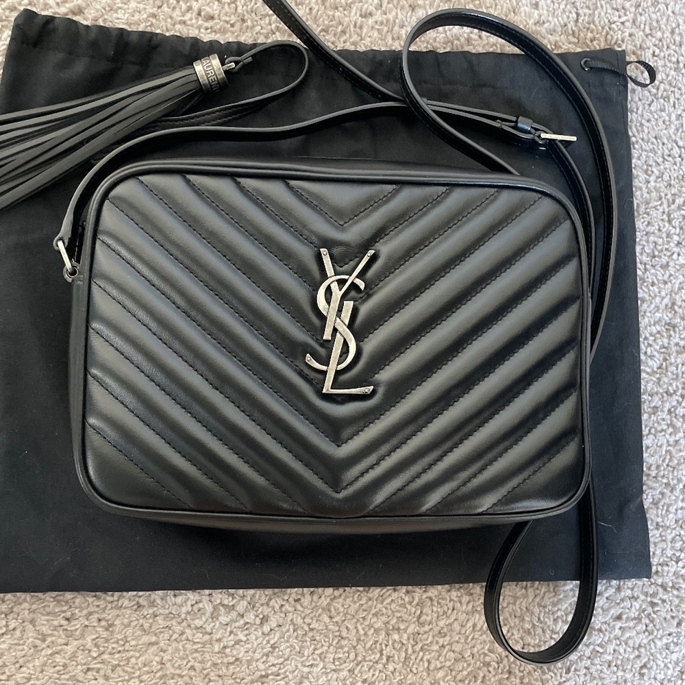 Ysl black Lou camera bag with bag pocket